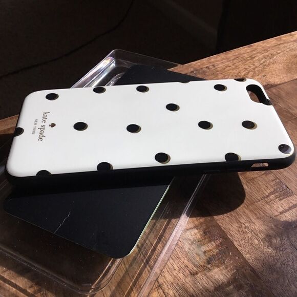 Kate Spade iPhone 6+ Polka Dot Case (G) - Picture 5 of 7